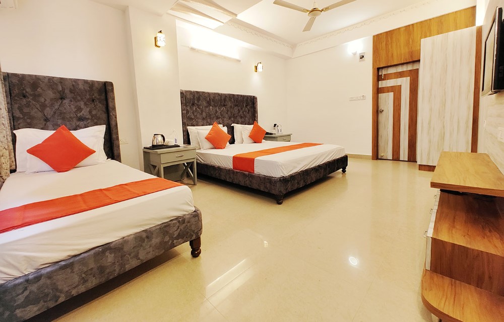 Hotel Omni Plaza About Gallery 6